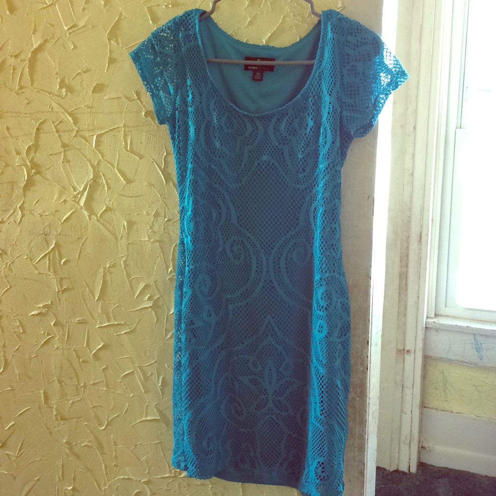 Ronni Nicole turquoise midi dress